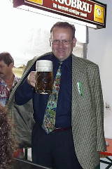 Brgermeister Ostermeier mit der ersten Ma